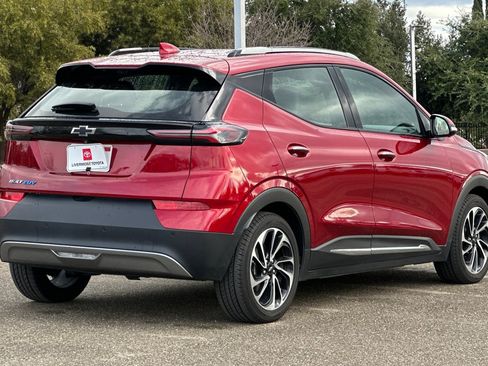 Used 2022 Chevrolet Bolt EUV Premier w/ Sun & Sound Package image 4