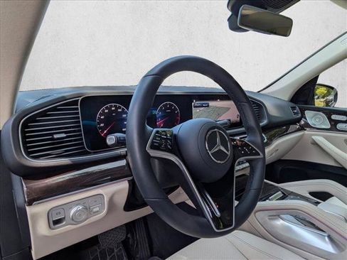 Used 2025 Mercedes-Benz GLE 350 4MATIC image 10