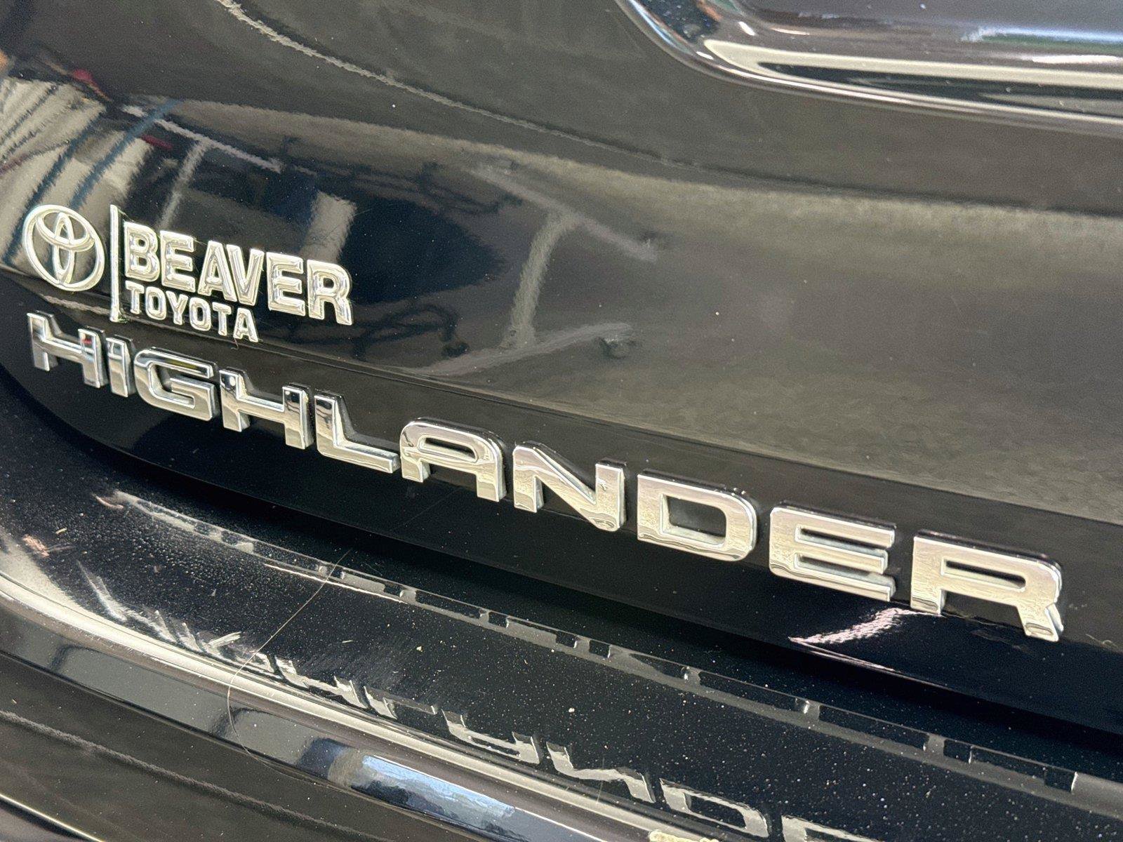 Used 2023 Toyota Highlander L FWD image 13