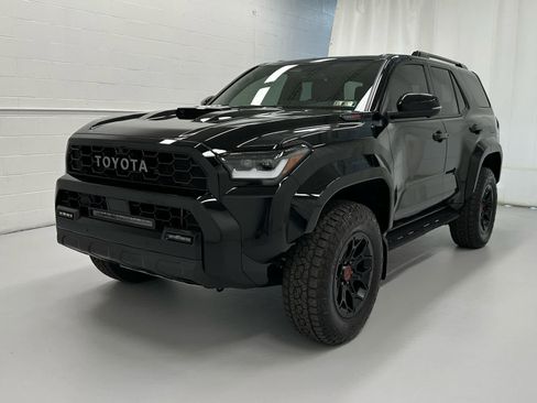 Used 2025 Toyota 4Runner TRD Pro AWD/4WD image 4