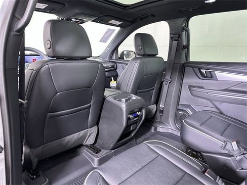 New 2026 Buick Enclave Preferred w/ Power Package image 22