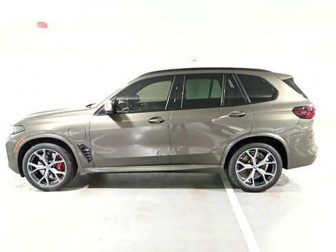 Used 2024 BMW X5 xDrive50e w/ Executive Package AWD/4WD image 8