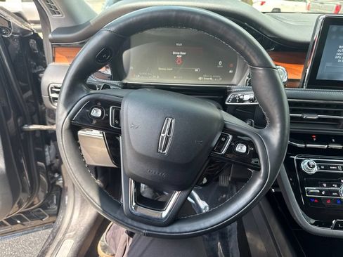 Used 2022 Lincoln Corsair Reserve w/ Equipment Group 201A AWD/4WD image 14