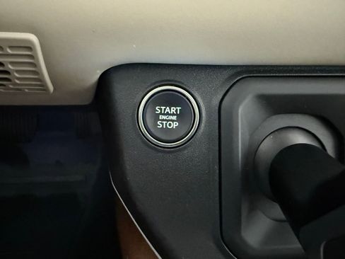Used 2024 Land Rover Defender 110 S AWD/4WD image 27