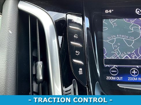 Used 2020 Cadillac Escalade Luxury w/ Escalade Sport Edition RWD image 40