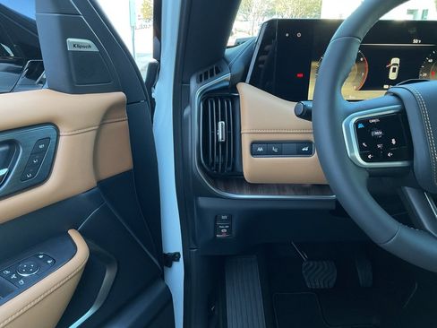 New 2026 Nissan Armada Platinum Reserve image 36