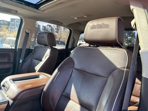 Used 2015 Chevrolet Silverado 3500 High Country image 11