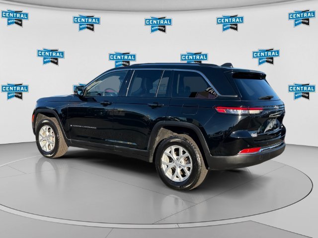 Certified 2023 Jeep Grand Cherokee Limited AWD/4WD image 4