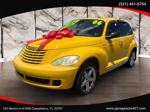 Used 2006 Chrysler PT Cruiser Touring FWD image 3