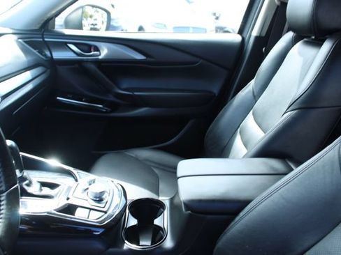 Used 2021 MAZDA CX-9 Touring FWD image 32