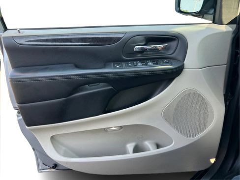Used 2018 Dodge Grand Caravan SE w/ Power Convenience Group I FWD image 26