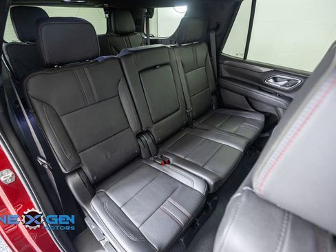 Used 2022 Chevrolet Tahoe RST w/ Luxury Package AWD/4WD image 39