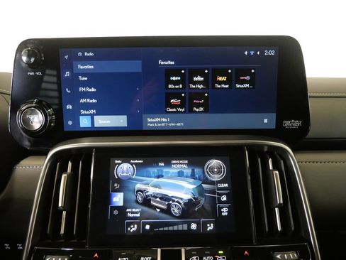 Certified 2025 Lexus LX 700h Overtrail AWD/4WD image 20