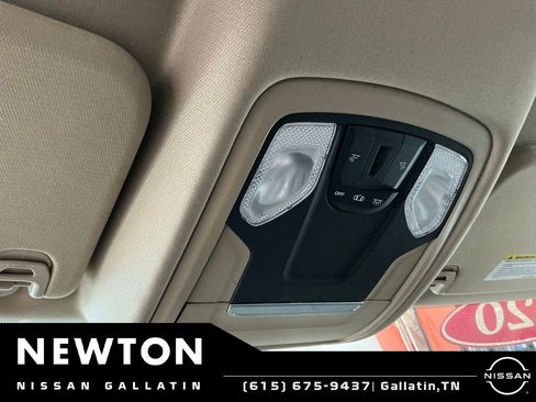 Used 2020 RAM 1500 Big Horn AWD/4WD image 29