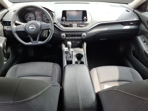 Used 2024 Nissan Altima 2.5 S FWD image 7