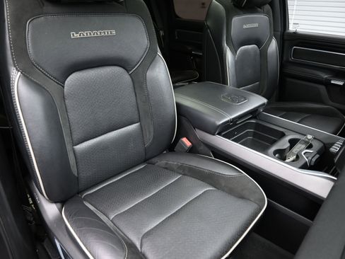 Used 2020 RAM 1500 Laramie w/ Sport Appearance Package AWD/4WD image 41