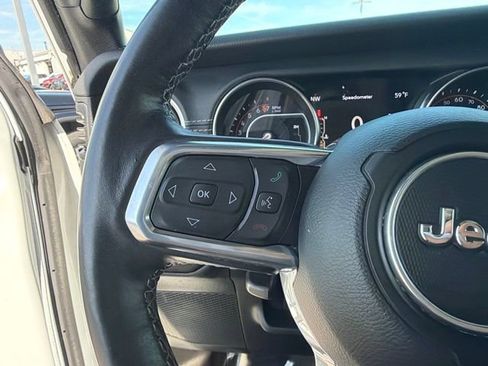 Used 2022 Jeep Wrangler Unlimited Sahara w/ LED Lighting Group AWD/4WD image 22