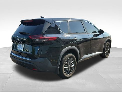 Used 2021 Nissan Rogue S FWD image 4