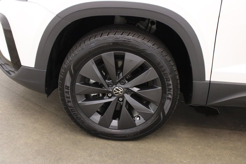 Used 2023 Volkswagen Taos S FWD image 26