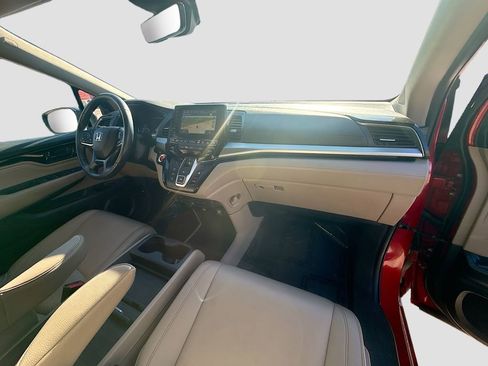 Used 2023 Honda Odyssey Touring image 32
