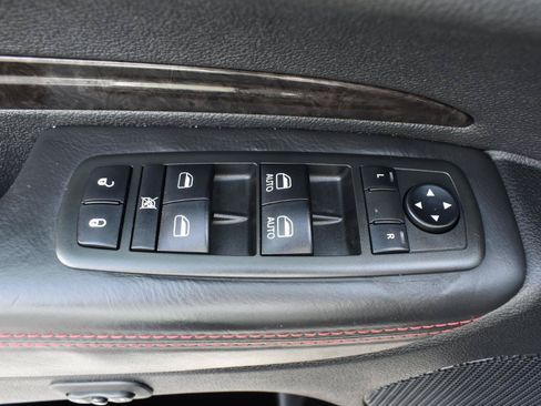 Used 2013 Dodge Durango R/T w/ Leather Interior Group RWD image 42
