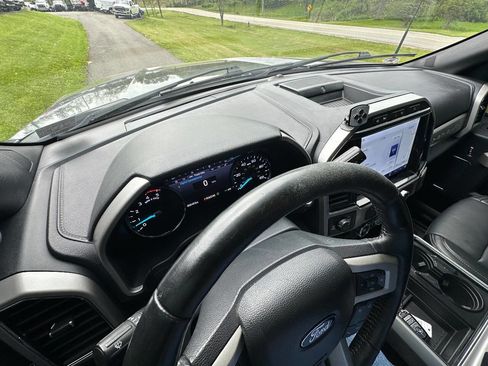 Used 2022 Ford F250 Lariat w/ Lariat Ultimate Package AWD/4WD image 25