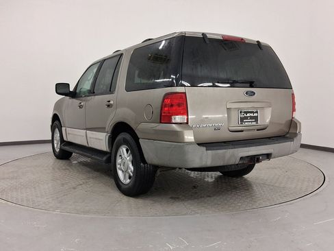 Used 2003 Ford Expedition XLT image 3