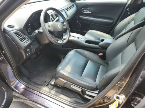 Used 2018 Honda HR-V EX-L image 4