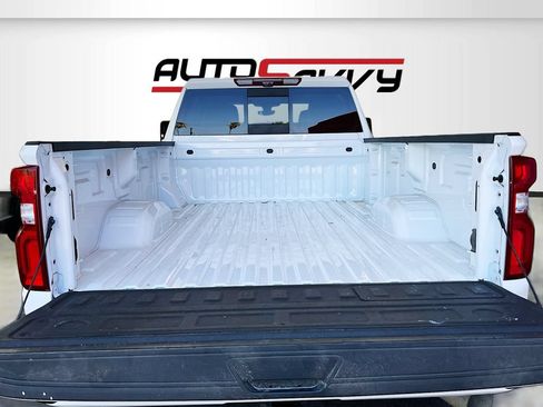 Used 2023 Chevrolet Silverado 3500 High Country w/ Technology Package AWD/4WD image 28