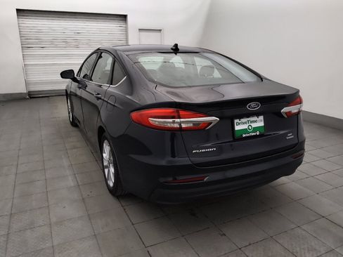 Used 2020 Ford Fusion SE FWD image 5
