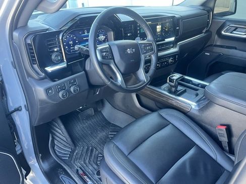 Used 2025 Chevrolet Silverado 1500 RST w/ Convenience Package II image 13
