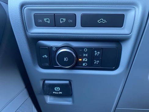 Certified 2022 Ford F150 XLT w/ Equipment Group 302A High image 16