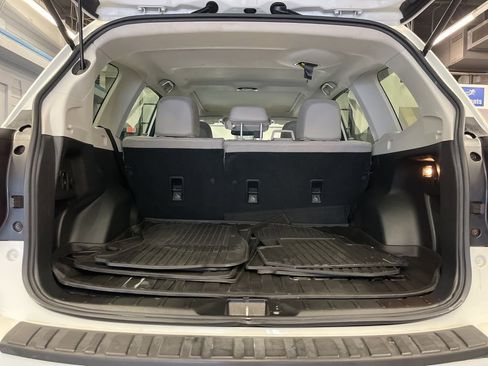 Used 2016 Subaru Forester 2.5i Touring w/ Eyesight & Navigation System image 33