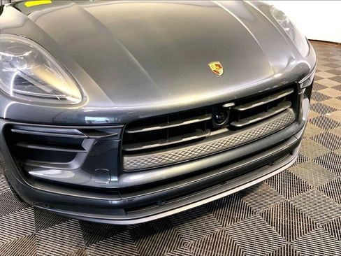 Used 2026 Porsche Macan AWD/4WD image 34