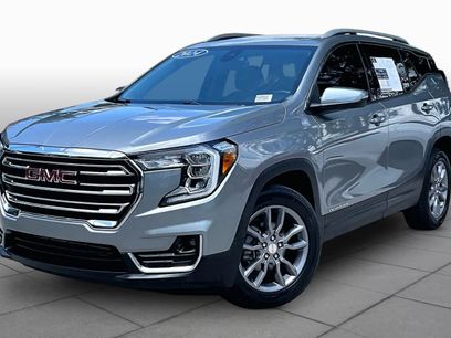 Used 2024 GMC Terrain SLT