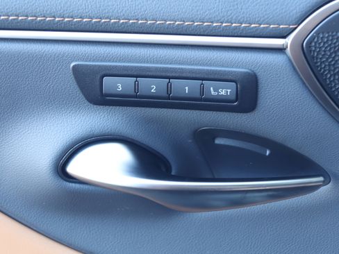 Used 2025 Lexus ES 350 Ultra Luxury image 14