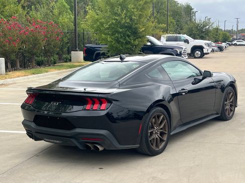 Used 2025 Ford Mustang GT Premium RWD image 12