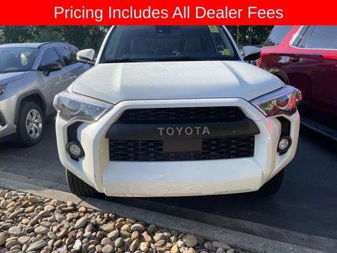 Used 2024 Toyota 4Runner SR5 Premium w/ Moonroof Package AWD/4WD image 13