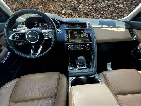 Used 2022 Jaguar E-PACE SE image 15