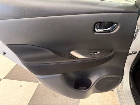 Used 2018 Nissan Leaf S w/ S Charge Package image 16