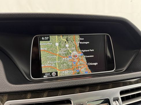 Used 2016 Mercedes-Benz E 350 4MATIC Luxury Sedan Premium image 14