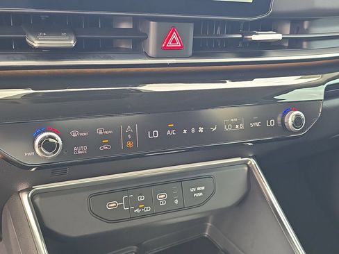 New 2026 Kia Carnival SX Prestige FWD image 27