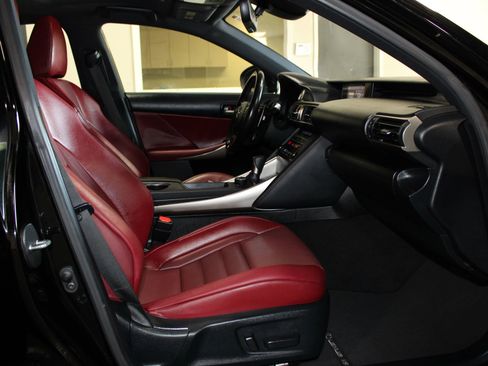 Used 2019 Lexus IS 300 F Sport w/ F Sport Package image 30