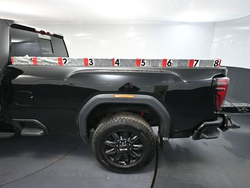 Used 2024 GMC Sierra 2500 AT4 w/ AT4 Preferred Package AWD/4WD image 48