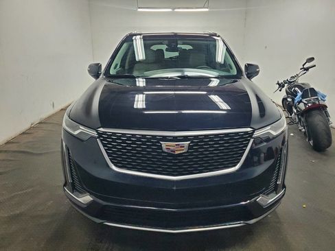 Used 2021 Cadillac XT6 Premium Luxury image 2