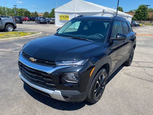 Certified 2023 Chevrolet TrailBlazer LT w/ Convenience Package AWD/4WD image 3