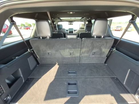 Used 2023 Ford Expedition Max Platinum AWD/4WD image 24