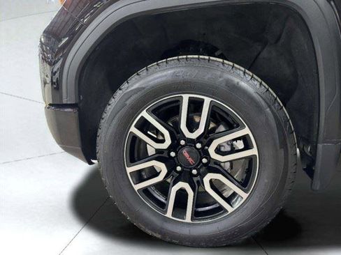 Used 2022 GMC Sierra 1500 AT4 w/ AT4 Premium Package AWD/4WD image 46