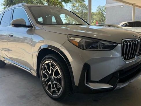 Used 2023 BMW X1 xDrive28i w/ Premium Package image 3