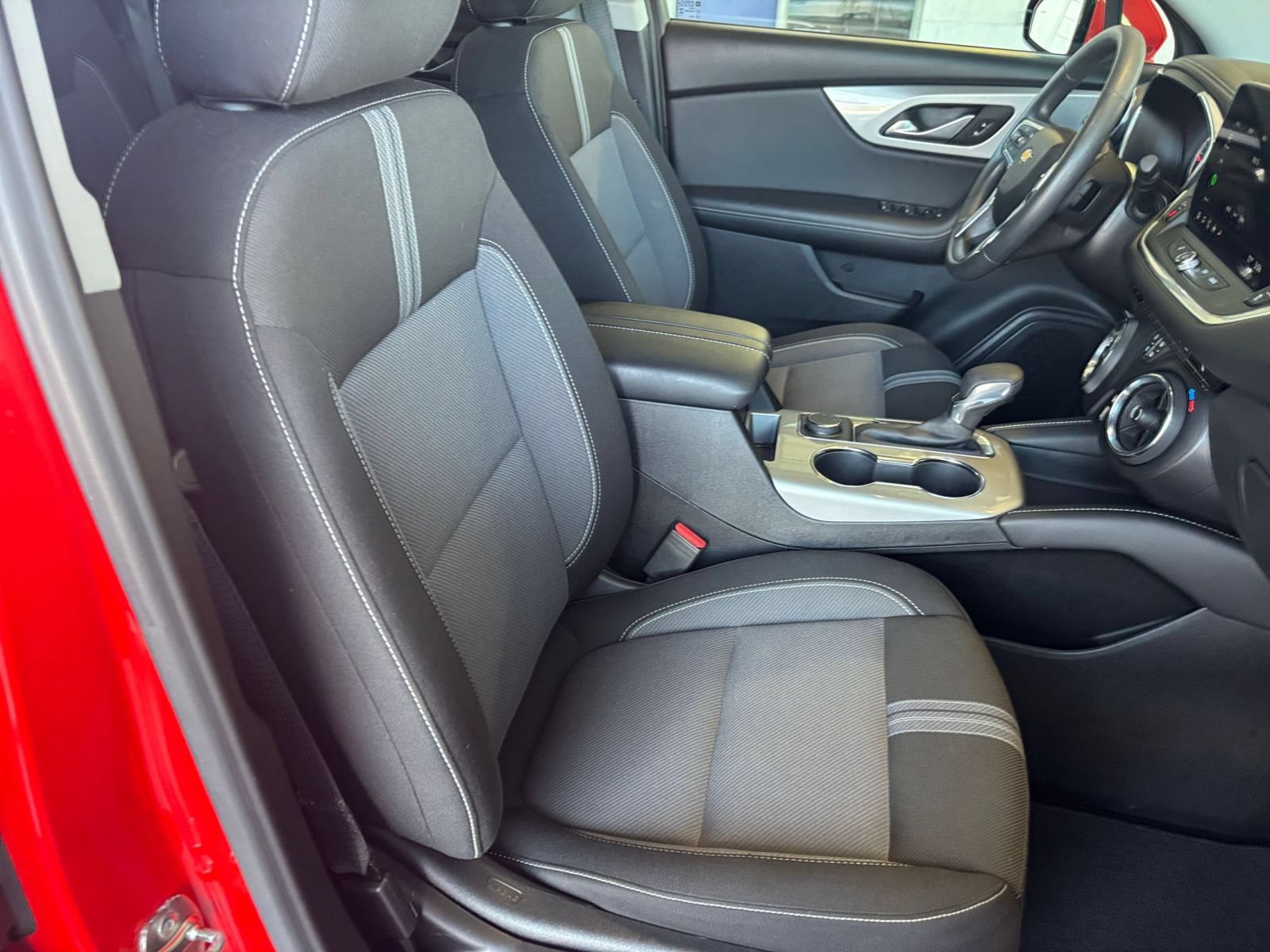 Used 2026 Chevrolet Blazer LT FWD image 36
